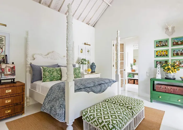 Pineapple Hill 4 Bed Luxury * Seminyak