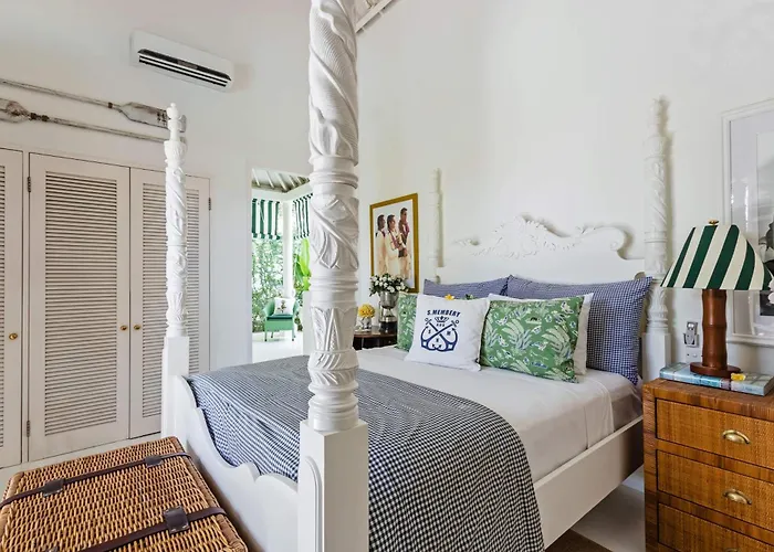 Villa Pineapple Hill 4 Bed Luxury Seminyak