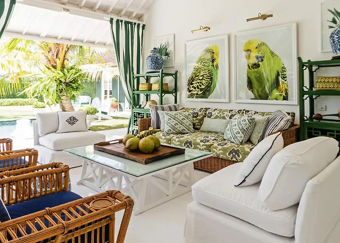 Pineapple Hill 4 Bed Luxury