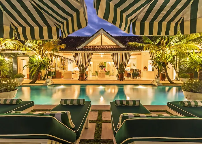 Villa Pineapple Hill 4 Bed Luxury Seminyak