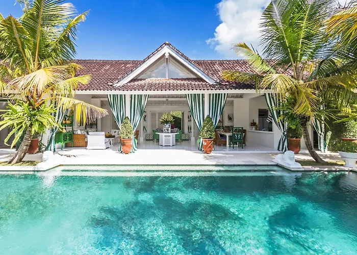 Pineapple Hill 4 Bed Luxury Villa